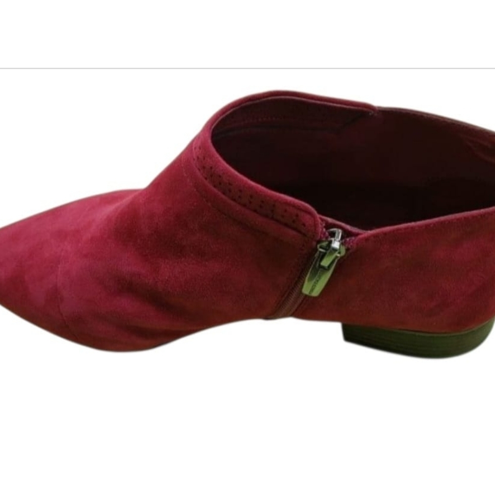 VINCE CAMUTO SUEADE LEATHER BURGUNDY ANKLE BOOT SIZE 12M /42
